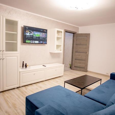 Loghin Residence Suceava Exterior photo