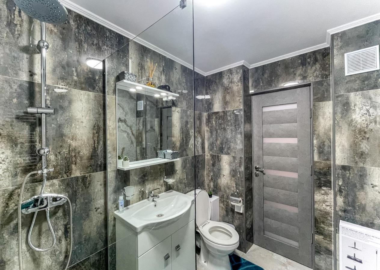 Loghin Residence Suceava Exterior photo